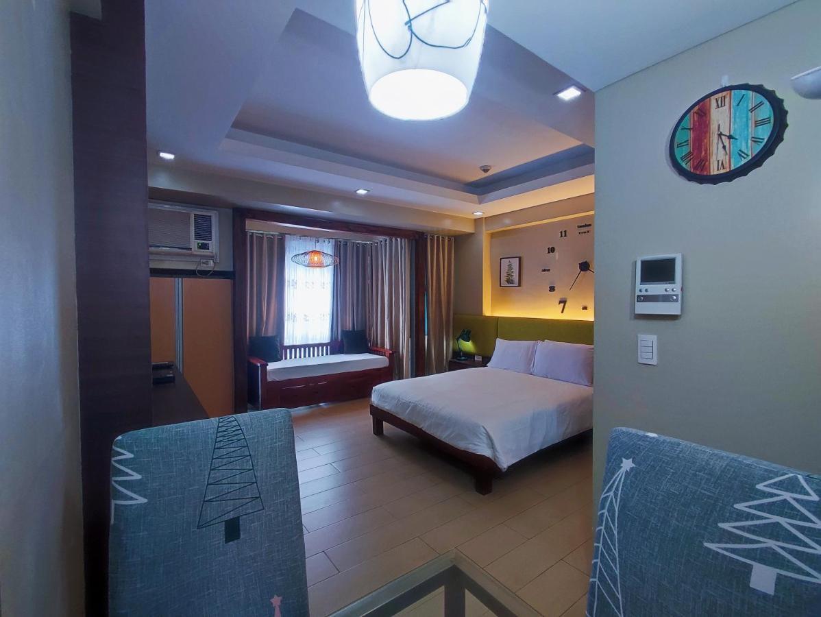 Two Palmtree Villas Newport Boulevard Near Naia 3 Pasay City Manila Eksteriør bilde
