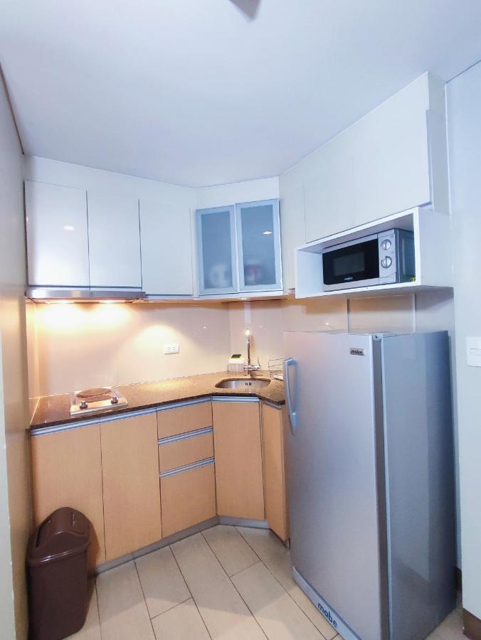 Two Palmtree Villas Newport Boulevard Near Naia 3 Pasay City Manila Eksteriør bilde