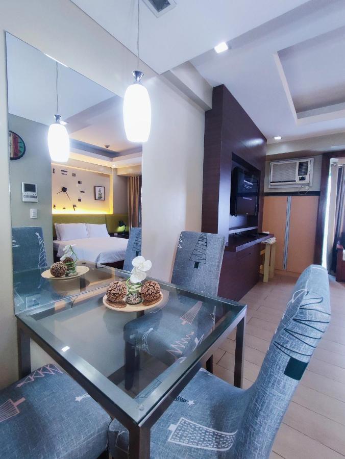 Two Palmtree Villas Newport Boulevard Near Naia 3 Pasay City Manila Eksteriør bilde
